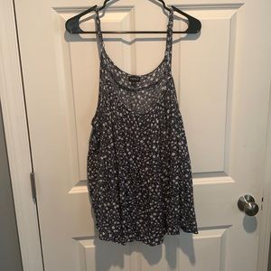 Torrid 3 plus size Womens tank top. Barely Worn